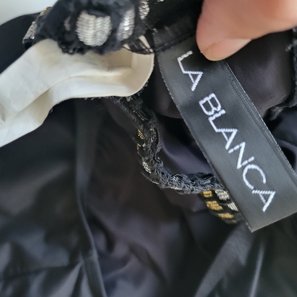 La Blanca Women's One Piece Swimsuit in Black Size 8 - Picture 9 of 10